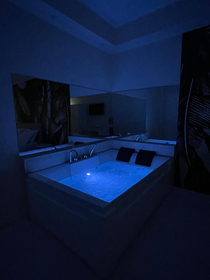 Suite 55 In Centro Trani Exterior photo